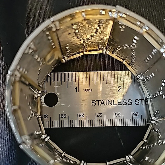 Cuff Bracelet black/silver - Picture 7 of 8